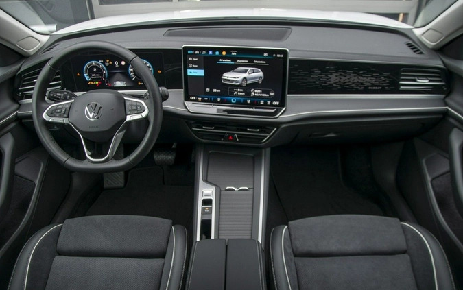 Volkswagen Passat cena 206100 przebieg: 5, rok produkcji 2024 z Wyśmierzyce małe 631